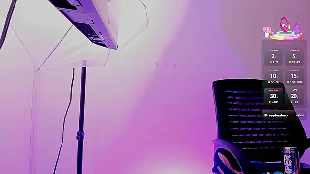 MiaaFarrel online show from 26, 10, 2025