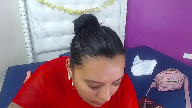 Snapshot of fat_naughtyass chatting on 10, 10, 2025 fat naughtyass online show from 10, 10, 2025