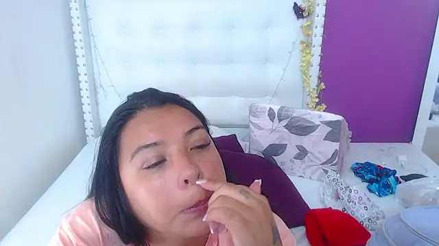 Snapshot of fat_naughtyass chatting on 24, 11, 2025 fat naughtyass online show from 24, 11, 2025