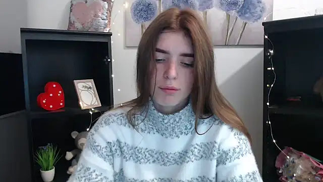 Snapshot of JuiceLips__ chatting on 23, 10, 2025 JuiceLips online show from 23, 10, 2025