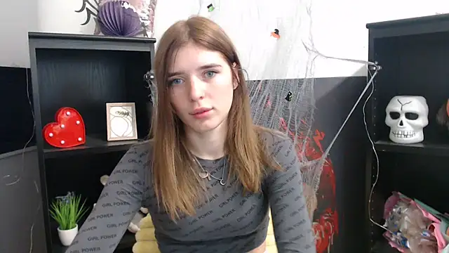 Snapshot of JuiceLips__ chatting on 11, 11, 2025 JuiceLips online show from 11, 11, 2025