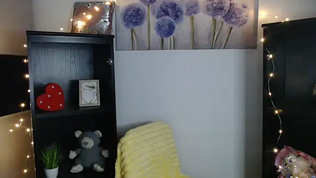 Snapshot of JuiceLips__ chatting on 20, 11, 2025 JuiceLips online show from 20, 11, 2025