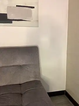 KloePink  online show from 6, 10, 2025