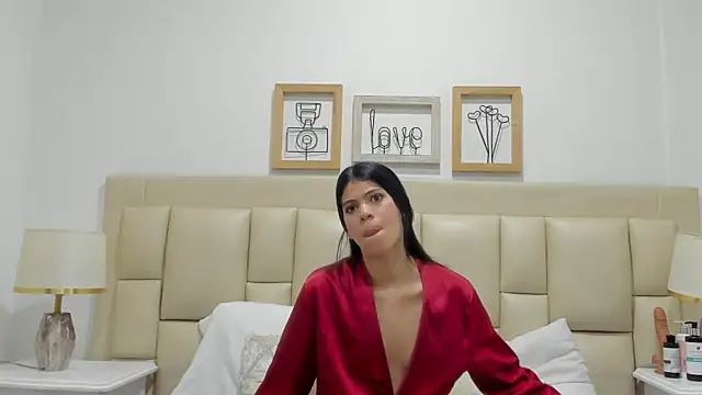 SkinnyGirl 28 online show from 5, 1, 2026