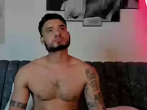 Snapshot of Austin_torres_ chatting on 9, 9, 2025 Austin torres online show from 9, 9, 2025