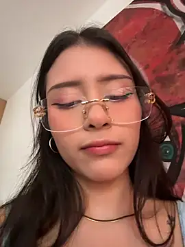 Snapshot of CatadeLuca chatting on 24, 11, 2025 CatadeLuca online show from 24, 11, 2025