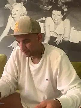 Hothotboyg online show from 10, 1, 2026