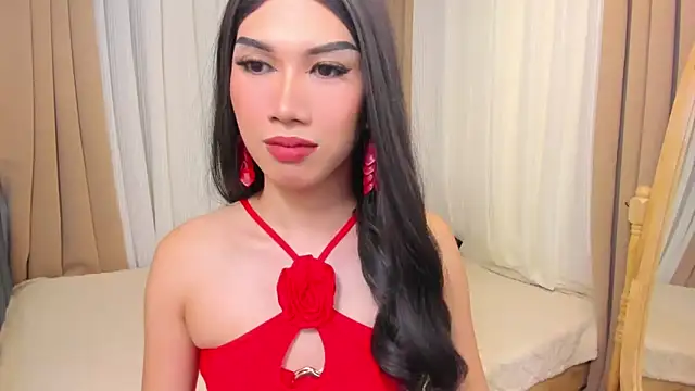 MaxCollins online show from 4, 12, 2025