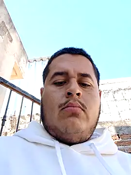 Snapshot of Jovenlechoso2044 chatting on 16, 12, 2025 Jovenlechoso2044 online show from 16, 12, 2025