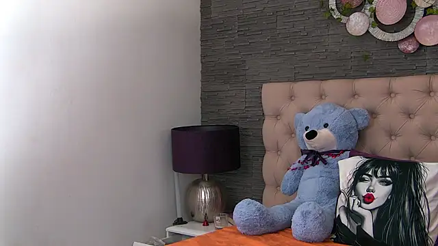 VannyFoxx online show from 27, 3, 2026