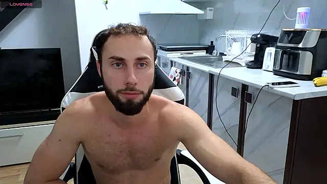 Snapshot of RyanStorm_ chatting on 12, 7, 2026 RyanStorm online show from 12, 7, 2026