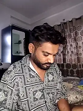 Snapshot of avi007p chatting on 16, 6, 2026 avi007p online show from 16, 6, 2026