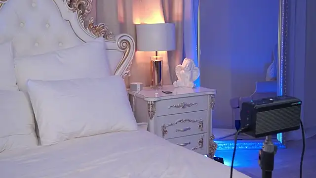 JaneBrock online show from 15, 4, 2026