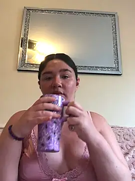 Snapshot of Imogenbabyyy chatting on 13, 5, 2026 Imogenbabyyy online show from 13, 5, 2026