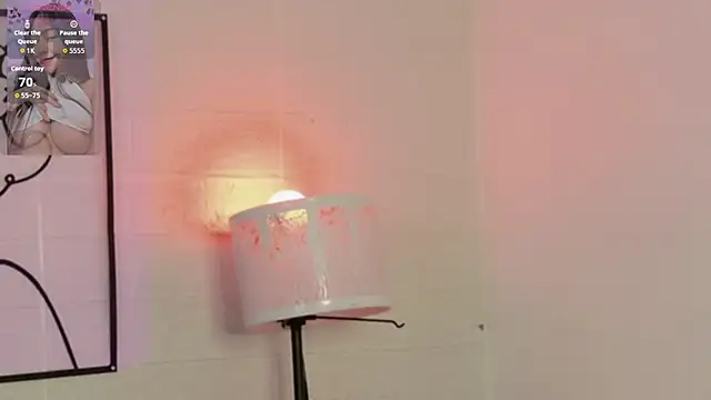Snapshot of VioletBlacke_ chatting on 28, 5, 2026 VioletBlacke online show from 28, 5, 2026