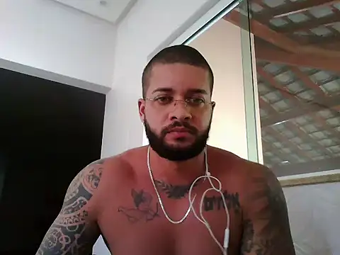 Snapshot of Mitt1993b chatting on 19, 9, 2025 Mitt1993b online show from 19, 9, 2025