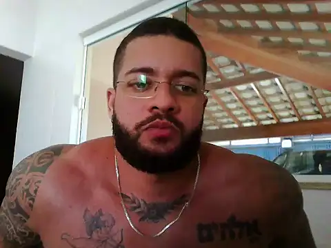 Snapshot of Mitt1993b chatting on 2, 10, 2025 Mitt1993b online show from 2, 10, 2025