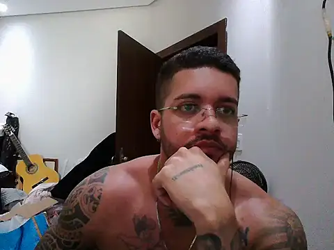 Snapshot of Mitt1993b chatting on 15, 12, 2025 Mitt1993b online show from 15, 12, 2025