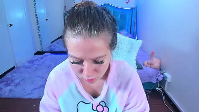 Luna Analya online show from 3, 10, 2025