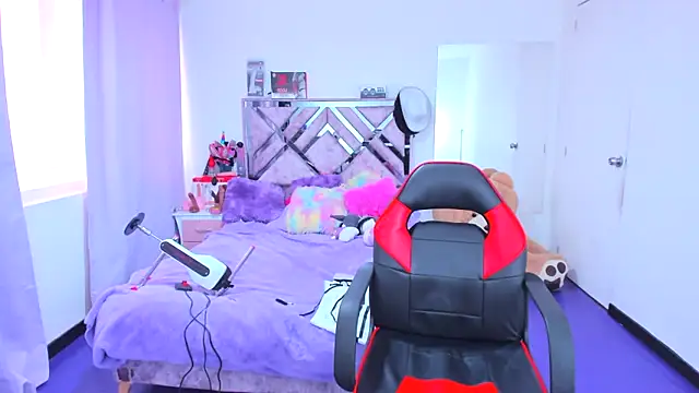 Luna Analya online show from 7, 2, 2026