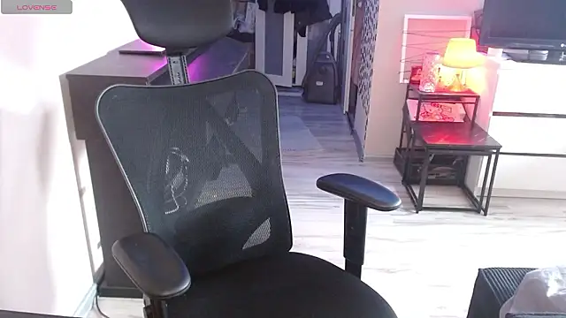   Leyla   online show from 22, 2, 2026