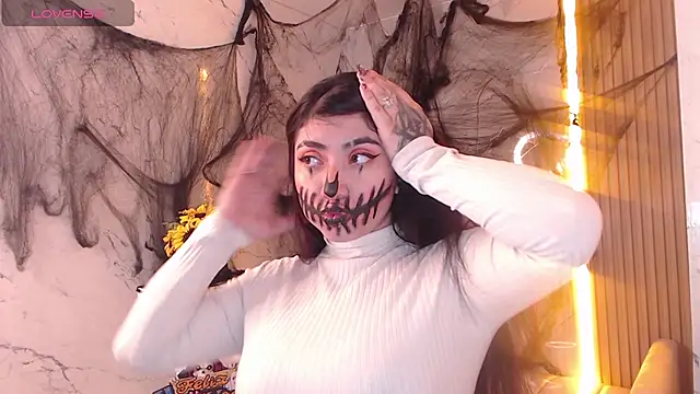 Snapshot of Sophia_tf chatting on 7, 10, 2025 Sophia tf online show from 7, 10, 2025