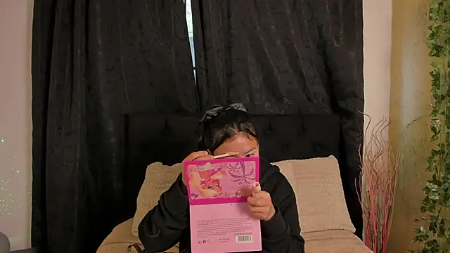 Tiffany Nm online show from 17, 11, 2025