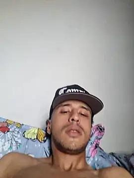 Snapshot of Santi2323xxX chatting on 6, 5, 2026 Santi2323xxX online show from 6, 5, 2026