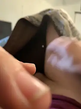 Snapshot of Allinside666 chatting on 19, 11, 2025 Allinside666 online show from 19, 11, 2025