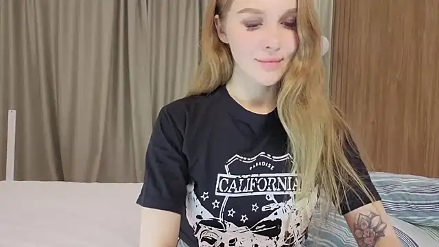 Snapshot of Brigitte_Bardot chatting on 30, 10, 2025 Brigitte Bardot online show from 30, 10, 2025