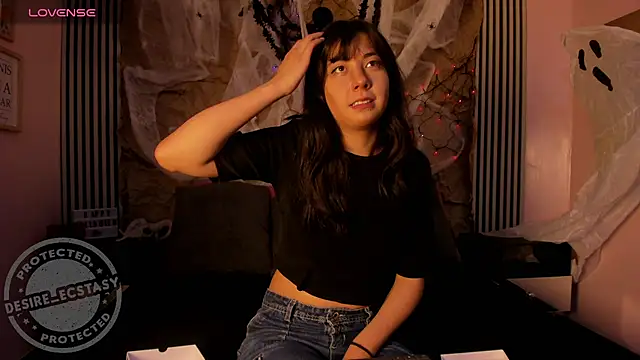 Snapshot of Desire_Ecstasy chatting on 26, 10, 2025 Desire Ecstasy online show from 26, 10, 2025