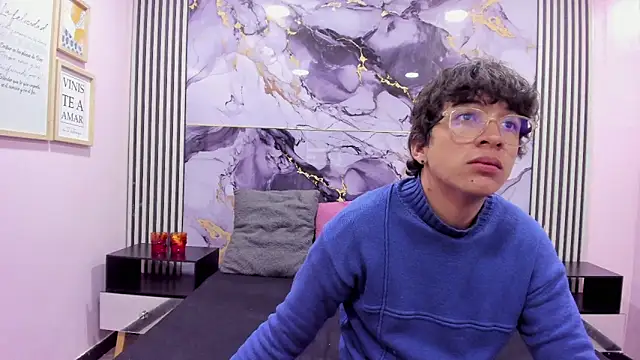 Snapshot of Desire_Ecstasy chatting on 11, 11, 2025 Desire Ecstasy online show from 11, 11, 2025