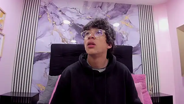 Snapshot of Desire_Ecstasy chatting on 21, 11, 2025 Desire Ecstasy online show from 21, 11, 2025