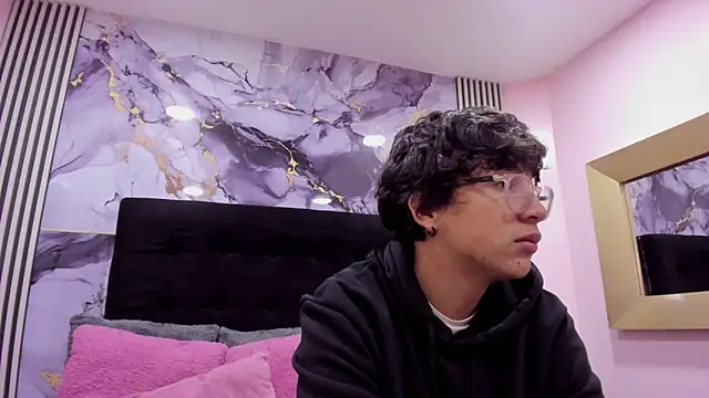 Snapshot of Desire_Ecstasy chatting on 22, 11, 2025 Desire Ecstasy online show from 22, 11, 2025