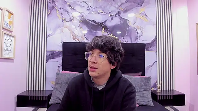 Snapshot of Desire_Ecstasy chatting on 27, 11, 2025 Desire Ecstasy online show from 27, 11, 2025