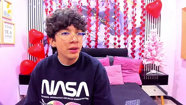 Desire Ecstasy online show from 21, 2, 2026