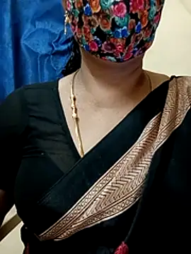 Snapshot of sushma26 chatting on 13, 7, 2026 sushma26 online show from 13, 7, 2026