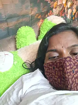 Snapshot of anubabysk12 chatting on 5, 12, 2025 anubabysk12 online show from 5, 12, 2025