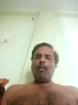 Snapshot of vardh033 chatting on 15, 9, 2025 vardh033 online show from 15, 9, 2025