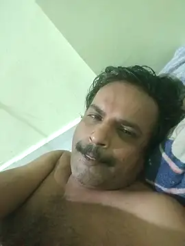 Snapshot of vardh033 chatting on 25, 9, 2025 vardh033 online show from 25, 9, 2025
