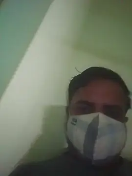 Snapshot of vardh033 chatting on 20, 10, 2025 vardh033 online show from 20, 10, 2025