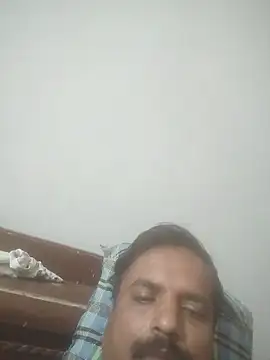 Snapshot of vardh033 chatting on 26, 10, 2025 vardh033 online show from 26, 10, 2025