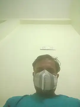 Snapshot of vardh033 chatting on 27, 10, 2025 vardh033 online show from 27, 10, 2025