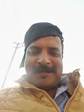 Snapshot of vardh033 chatting on 12, 11, 2025 vardh033 online show from 12, 11, 2025