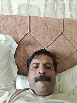 Snapshot of vardh033 chatting on 21, 11, 2025 vardh033 online show from 21, 11, 2025