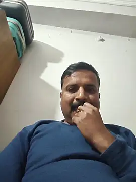 Snapshot of vardh033 chatting on 27, 11, 2025 vardh033 online show from 27, 11, 2025