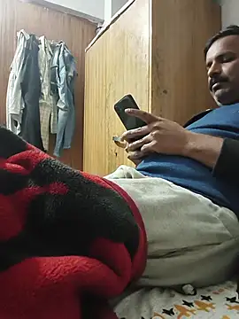 Snapshot of vardh033 chatting on 29, 11, 2025 vardh033 online show from 29, 11, 2025