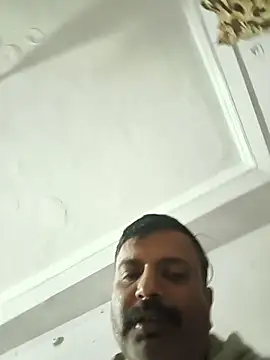 Snapshot of vardh033 chatting on 30, 11, 2025 vardh033 online show from 30, 11, 2025