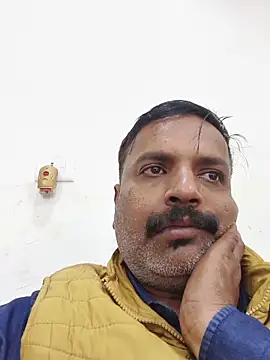 Snapshot of vardh033 chatting on 1, 12, 2025 vardh033 online show from 1, 12, 2025