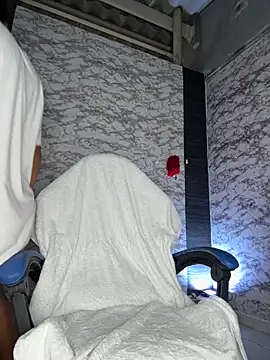 AlisSon  hot online show from 5, 4, 2026